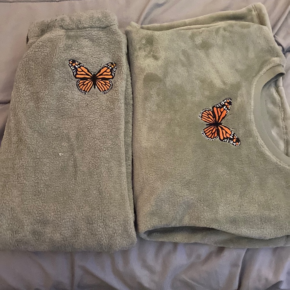 Light green pj set with butterfly